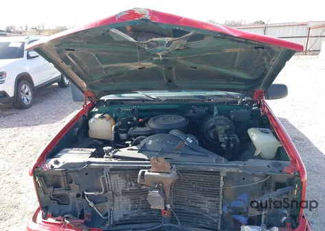 1994 Chevrolet Gmt-400 C1500 z USA, uszkodzony, nr VIN 1GCDC14Z2RZ234933